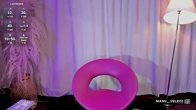 Snapshot of Manu_Velez chatting on 04/15/26, 05:47 Manu Velez online show from 04/15/26, 05:47