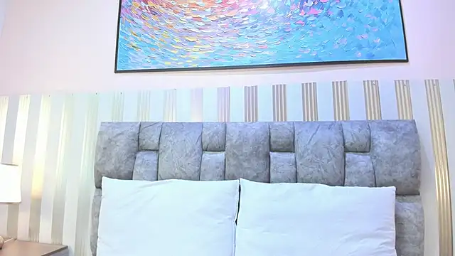 nova lane online show from 11/18/25, 07:51