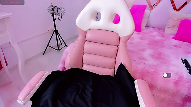 Snapshot of samy__milf chatting on 09/11/25, 06:52 samy milf online show from 09/11/25, 06:52