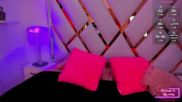 Snapshot of samy__milf chatting on 11/06/25, 07:15 samy milf online show from 11/06/25, 07:15