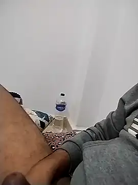 Snapshot of afeshakhak chatting on 12/19/24, 11:18 afeshakhak online show from 12/19/24, 11:18