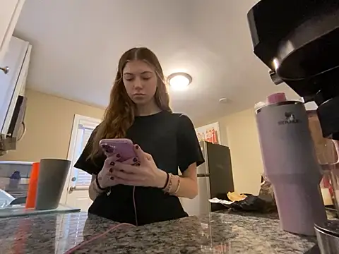 Snapshot of emilycoco chatting on 01/26/25, 10:02 emilycoco online show from 01/26/25, 10:02