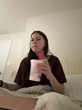 Snapshot of emilycoco chatting on 03/16/26, 03:56 emilycoco online show from 03/16/26, 03:56