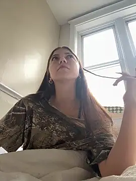 Snapshot of emilycoco chatting on 04/26/26, 08:28 emilycoco online show from 04/26/26, 08:28