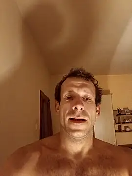 Snapshot of DonCristian chatting on 11/10/25, 10:31 DonCristian online show from 11/10/25, 10:31