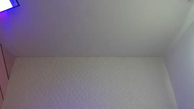 Snapshot of Violetaa_diazz chatting on 01/09/26, 09:05 Violetaa diazz online show from 01/09/26, 09:05