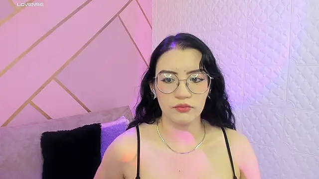 Snapshot of Violetaa_diazz chatting on 01/31/26, 09:24 Violetaa diazz online show from 01/31/26, 09:24