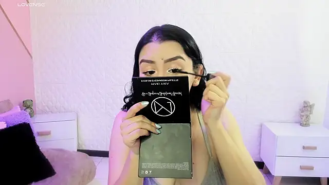 Snapshot of Violetaa_diazz chatting on 02/09/26, 09:30 Violetaa diazz online show from 02/09/26, 09:30