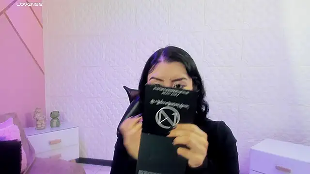 Snapshot of Violetaa_diazz chatting on 02/16/26, 09:22 Violetaa diazz online show from 02/16/26, 09:22