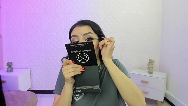 Snapshot of Violetaa_diazz chatting on 03/06/26, 09:11 Violetaa diazz online show from 03/06/26, 09:11