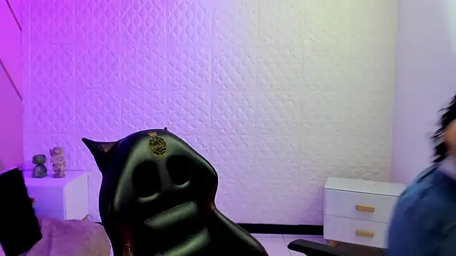 Snapshot of Violetaa_diazz chatting on 03/16/26, 09:08 Violetaa diazz online show from 03/16/26, 09:08