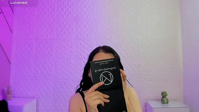 Snapshot of Violetaa_diazz chatting on 03/20/26, 09:08 Violetaa diazz online show from 03/20/26, 09:08