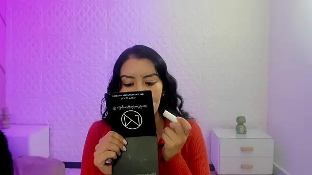 Snapshot of Violetaa_diazz chatting on 03/25/26, 09:10 Violetaa diazz online show from 03/25/26, 09:10