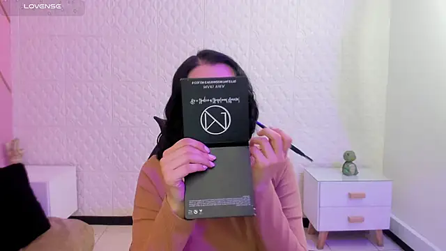 Snapshot of Violetaa_diazz chatting on 03/28/26, 09:14 Violetaa diazz online show from 03/28/26, 09:14