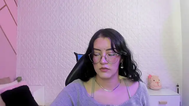 Violetaa diazz online show from 05/23/26, 10:03
