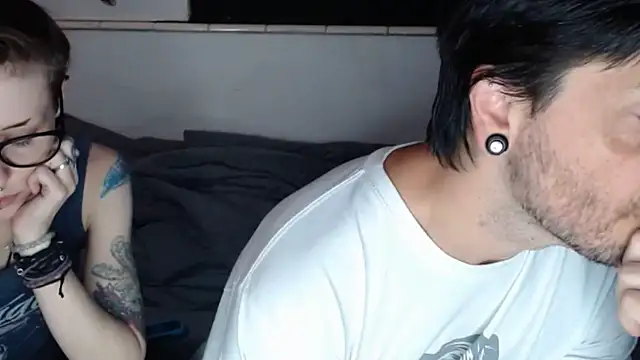 Snapshot of titclitcmndr chatting on 01/25/25, 12:17 titclitcmndr online show from 01/25/25, 12:17