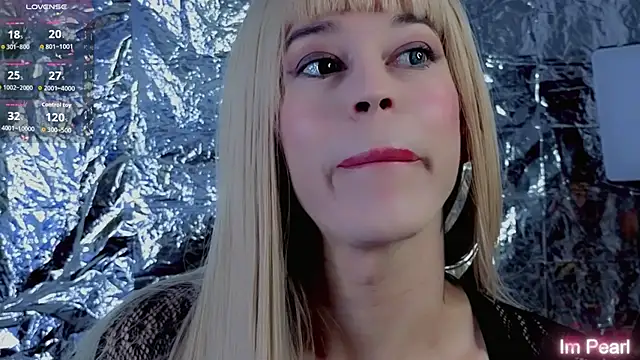 im pearll online show from 07/10/26, 03:55
