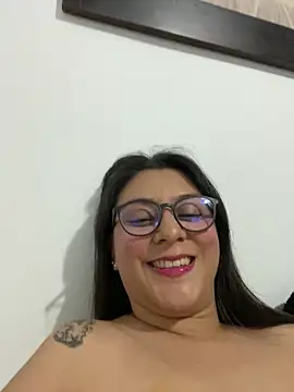 ANYLU19 online show from 12/31/24, 03:23