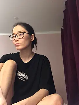 Snapshot of Milka23 chatting on 01/10/25, 01:52 Milka23 online show from 01/10/25, 01:52