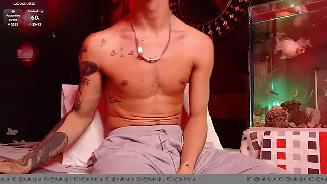 Godly huan online show from 02/14/26, 01:02