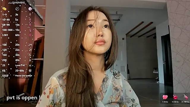 Snapshot of sailorrmoon chatting on 04/23/26, 04:03 sailorrmoon online show from 04/23/26, 04:03