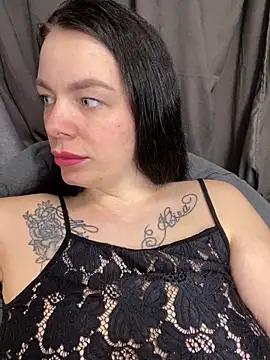 Snapshot of Lola_Hale chatting on 03/20/26, 06:46 Lola Hale online show from 03/20/26, 06:46