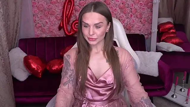 KiraGrayy online show from 02/16/26, 01:51