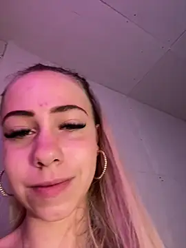 Katherinabby33 online show from 06/04/26, 07:25