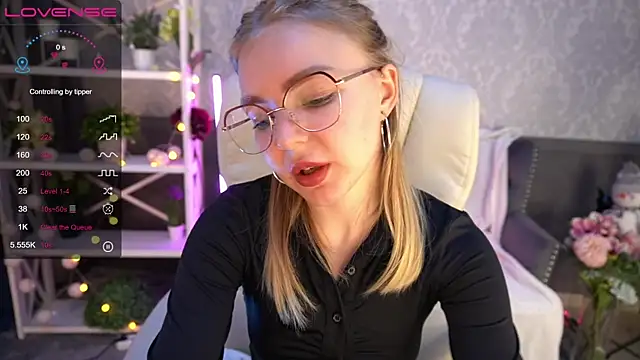 EmilySunshineS online show from 12/10/24, 09:22