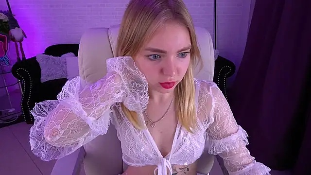 EmilySunshineS online show from 12/16/24, 02:36