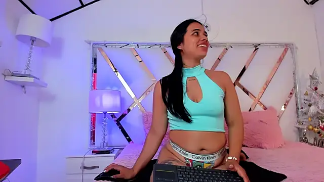 naughty  sara online show from 12/30/24, 06:27