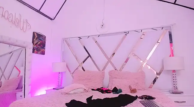 naughty  sara online show from 01/26/25, 03:03