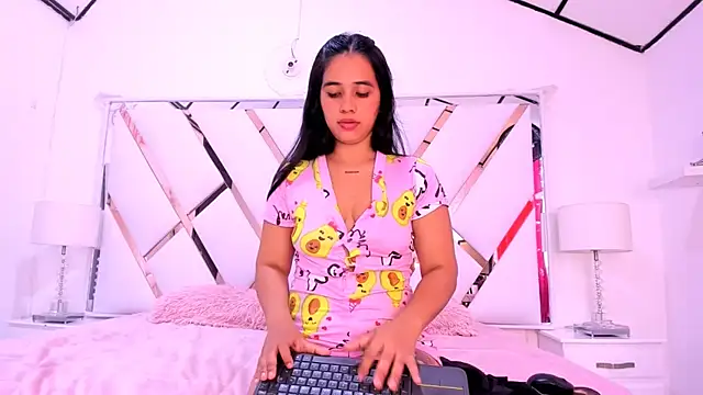 naughty  sara online show from 02/12/25, 02:21