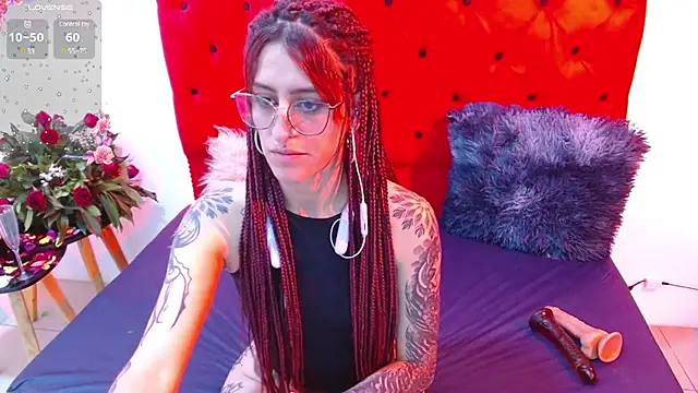 Snapshot of Sofi_F_w chatting on 02/18/25, 01:32 Sofi F w online show from 02/18/25, 01:32