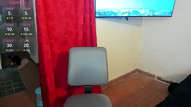 Sofi F w online show from 04/15/26, 08:20