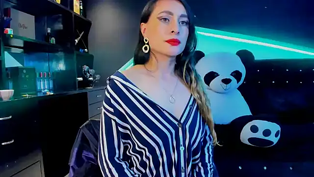 Coral Gibson online show from 02/21/25, 03:43