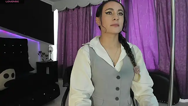 Coral Gibson online show from 01/10/26, 01:35