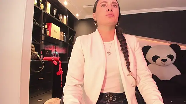 Coral Gibson online show from 07/17/26, 02:24