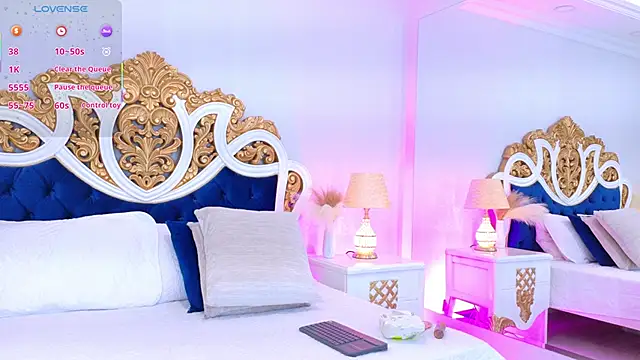 AshleyFerri online show from 11/26/25, 11:22