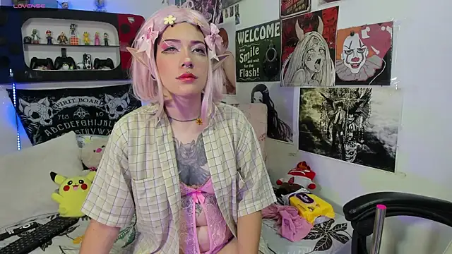 Snapshot of AuroraChann chatting on 03/08/25, 09:40 AuroraChann online show from 03/08/25, 09:40