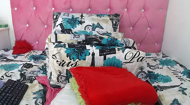 Snapshot of Hotty-boobsxxx chatting on 02/24/25, 10:04 Hotty-boobsxxx online show from 02/24/25, 10:04