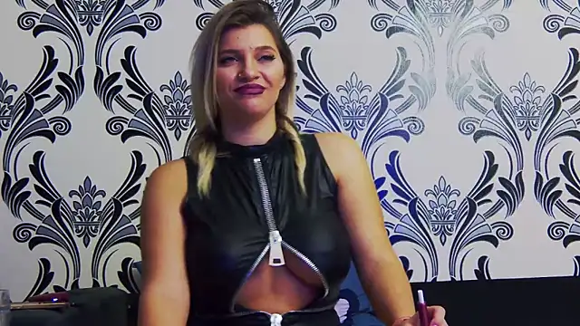 Lorehottie online show from 03/15/25, 12:24