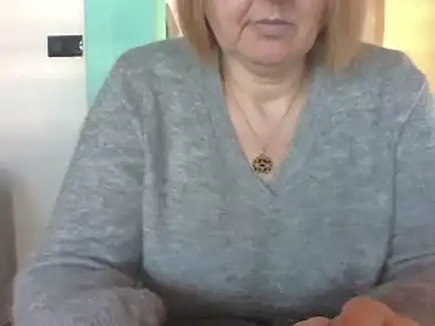 Snapshot of Sandcoq chatting on 12/11/24, 10:47 Sandcoq online show from 12/11/24, 10:47