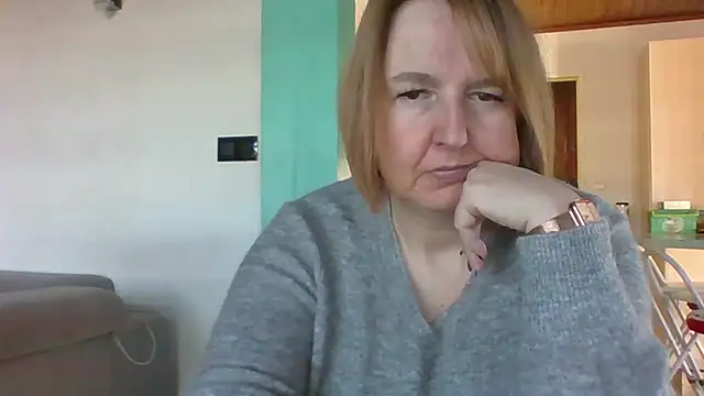 Snapshot of Sandcoq chatting on 02/24/26, 10:02 Sandcoq online show from 02/24/26, 10:02