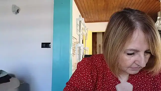 Snapshot of Sandcoq chatting on 03/09/26, 09:02 Sandcoq online show from 03/09/26, 09:02