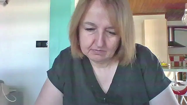 Snapshot of Sandcoq chatting on 04/09/26, 09:04 Sandcoq online show from 04/09/26, 09:04