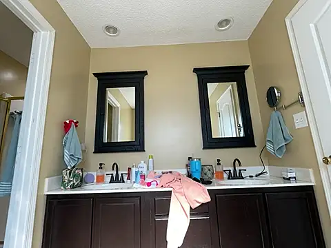 Snapshot of Maxinebabyyy chatting on 01/28/25, 06:17 Maxinebabyyy online show from 01/28/25, 06:17