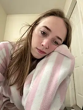 Snapshot of Maxinebabyyy chatting on 03/03/25, 01:20 Maxinebabyyy online show from 03/03/25, 01:20