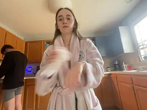 Snapshot of Maxinebabyyy chatting on 03/07/25, 02:01 Maxinebabyyy online show from 03/07/25, 02:01