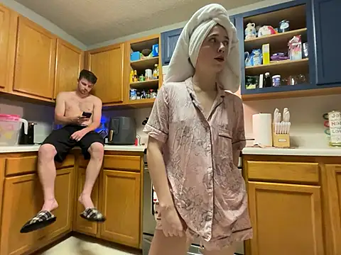 Snapshot of Maxinebabyyy chatting on 03/18/25, 11:53 Maxinebabyyy online show from 03/18/25, 11:53